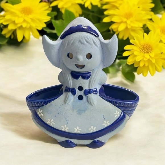 Vtg 60's Dahl-Berg
Ceramic DUTCH GIRL White Blue TWO-SIDED PLANTER - Picture 1 of 11